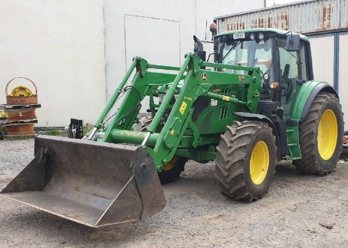John Deere 6125M Cab Tractor