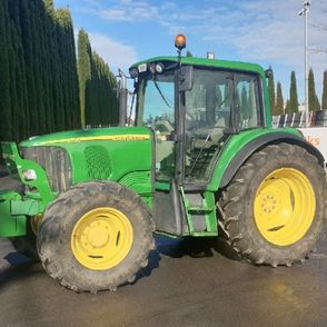 John Deere 6320 Cab Tractor
