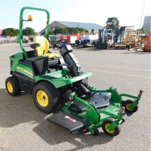 John Deere 1570 Terrain Cut Ride on Mower