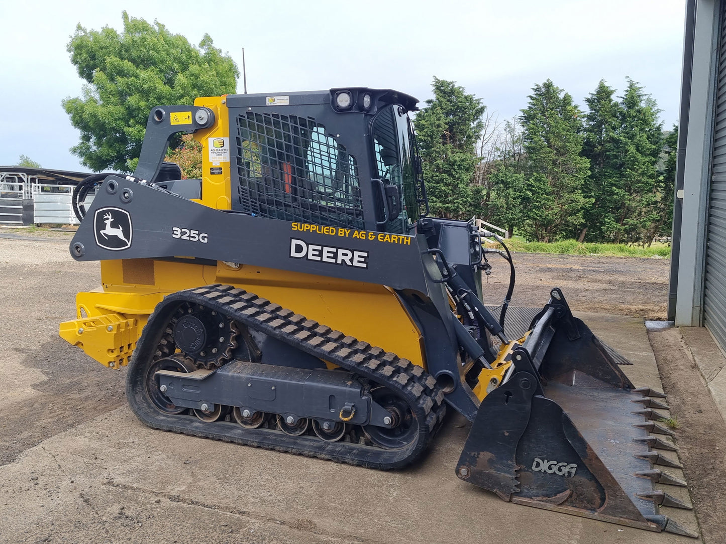 John Deere Skid Steer 325G Compact Track Loader